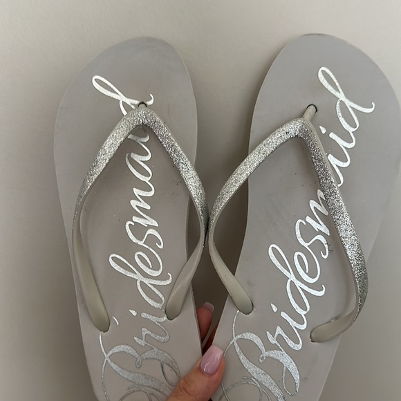 Bridesmaids - Picture 2 of 2